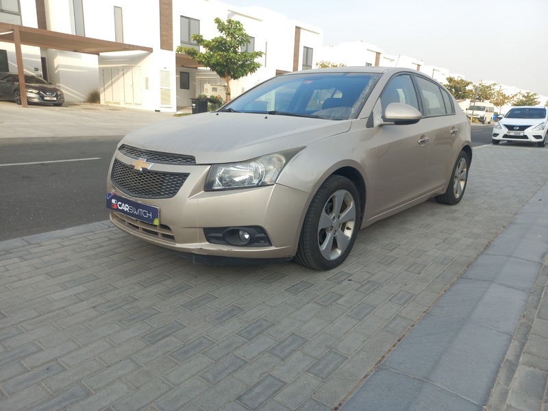 Used 2012 Chevrolet Cruze for sale in Abu Dhabi