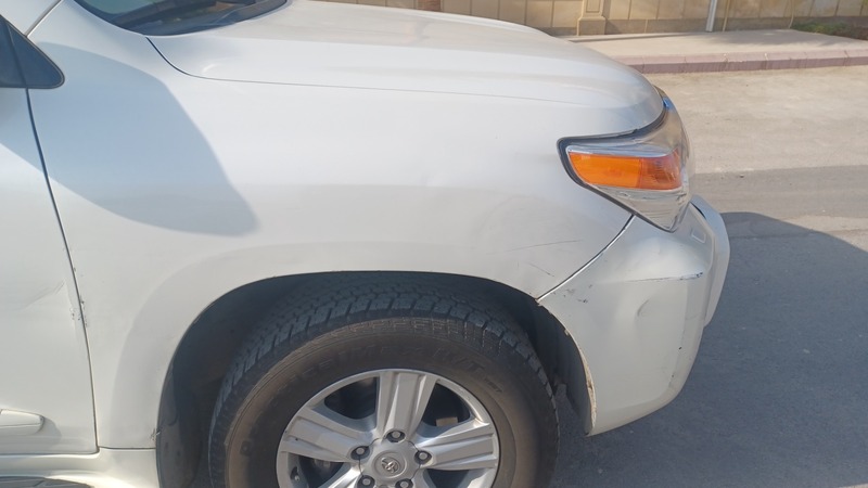 Used 2013 Toyota Land Cruiser for sale in Riyadh