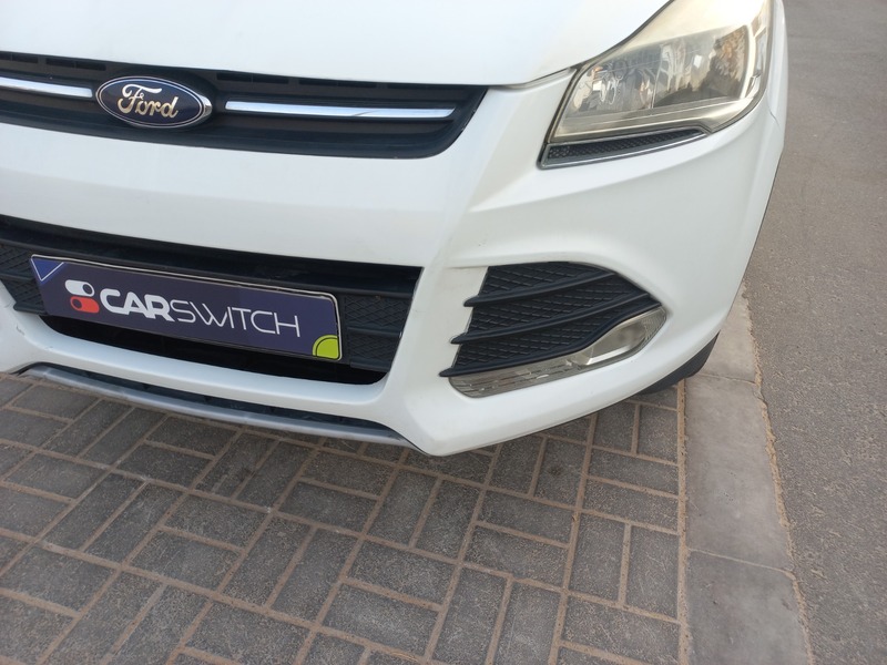Used 2015 Ford Escape for sale in Abu Dhabi