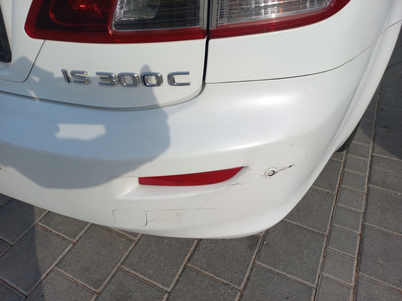 Used 2014 Lexus IS-C for sale in Dubai