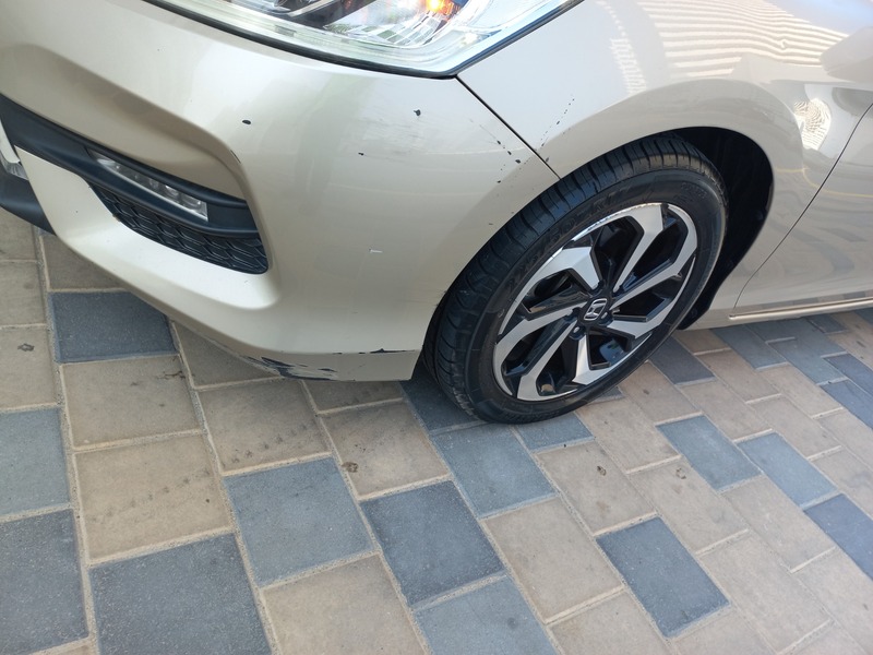Used 2017 Honda Accord for sale in Abu Dhabi