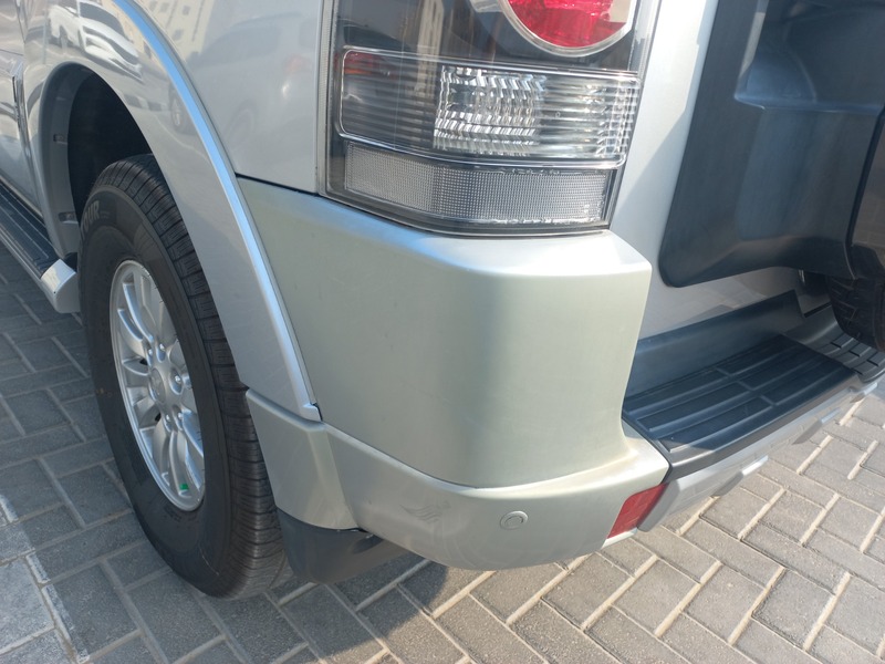 Used 2015 Mitsubishi Pajero for sale in Sharjah