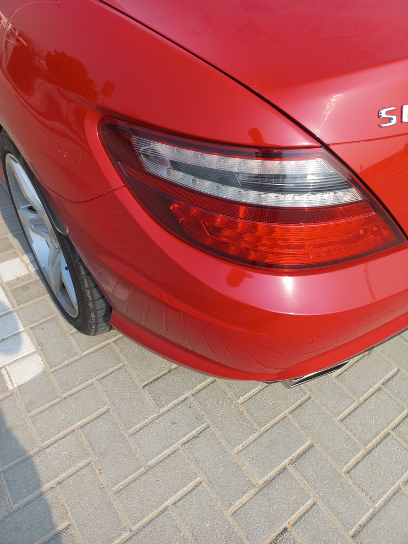 Used 2014 Mercedes SLK200 for sale in Dubai