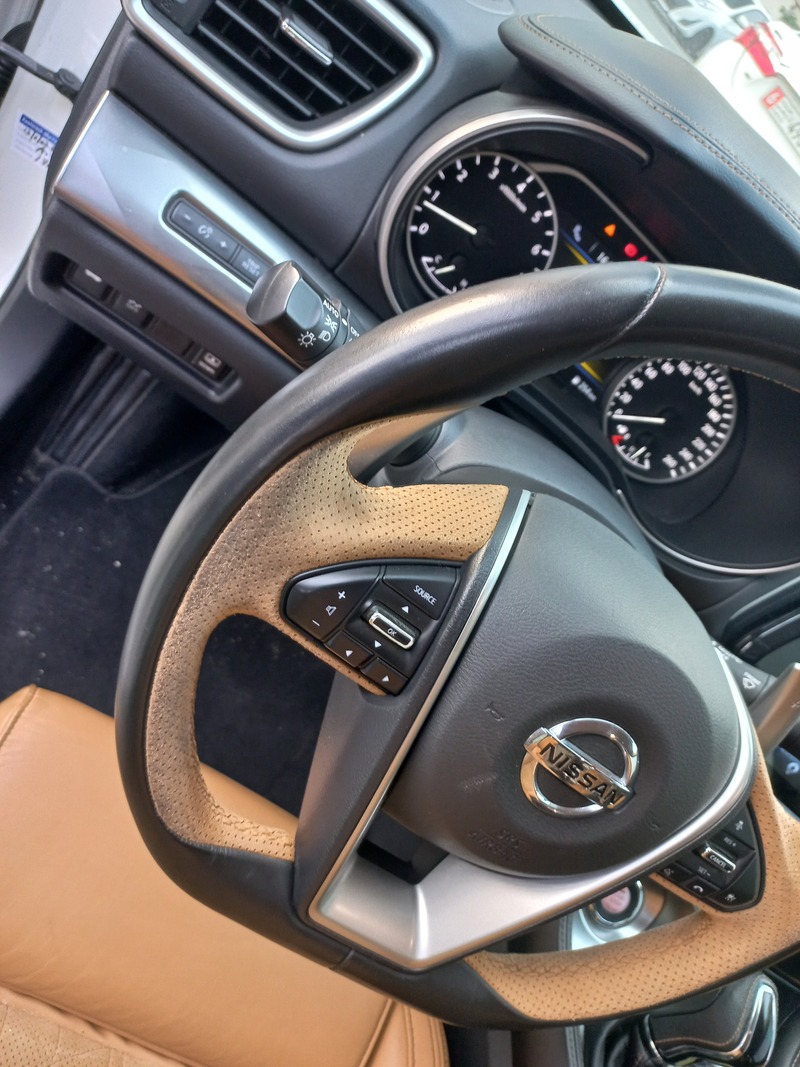 Used 2018 Nissan Maxima for sale in Dubai