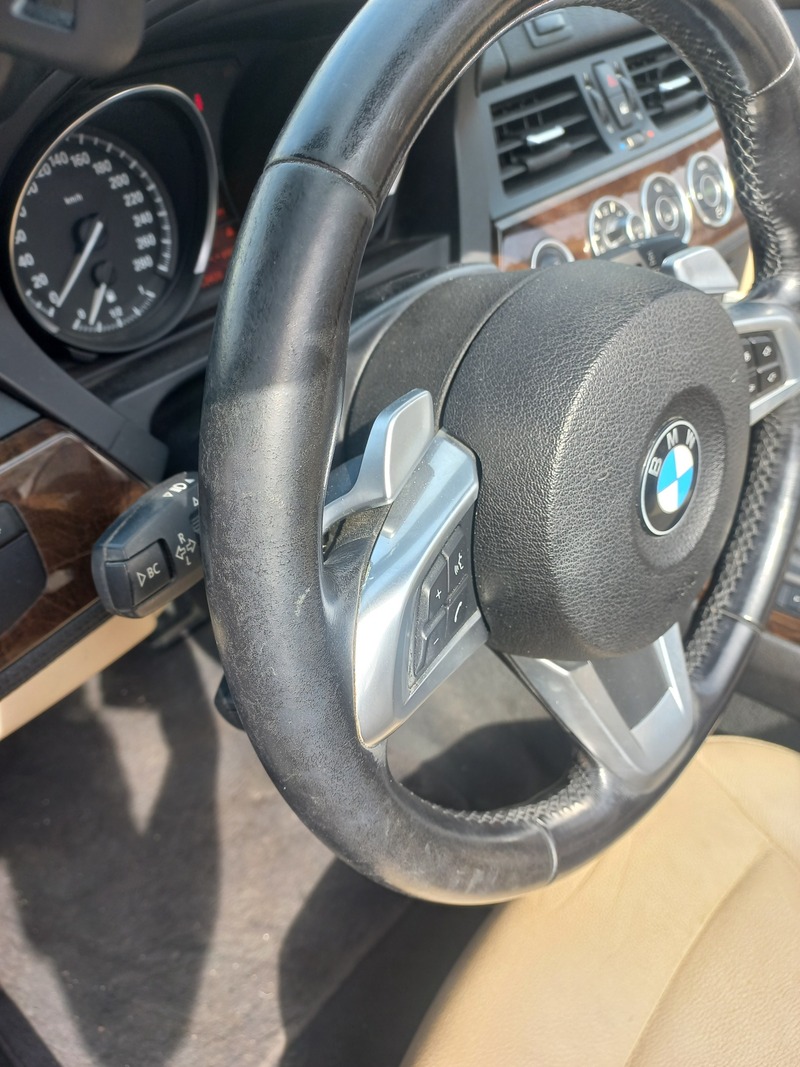 Used 2011 BMW Z4 for sale in Dubai