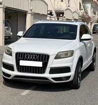 Used 2010 Audi Q7 for sale in Dubai