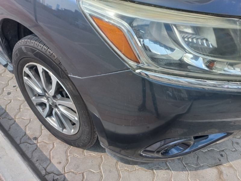 Used 2014 Nissan Pathfinder for sale in Dubai