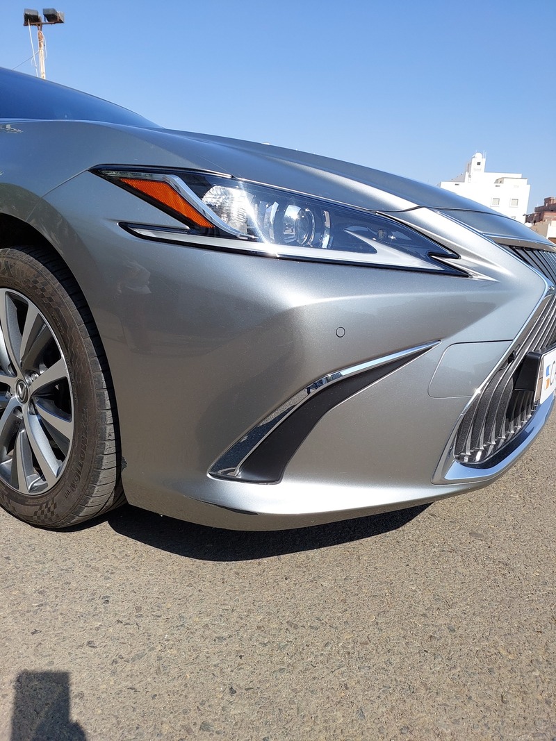 Used 2019 Lexus ES300 for sale in Jeddah