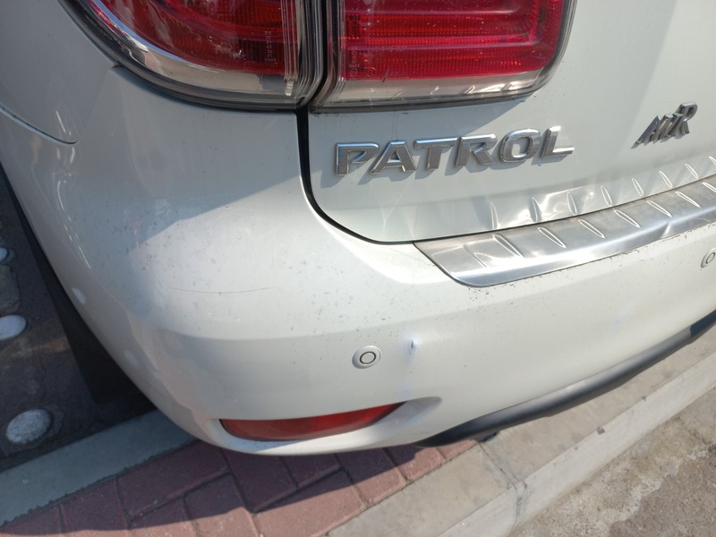 Used 2017 Nissan Patrol for sale in Dubai
