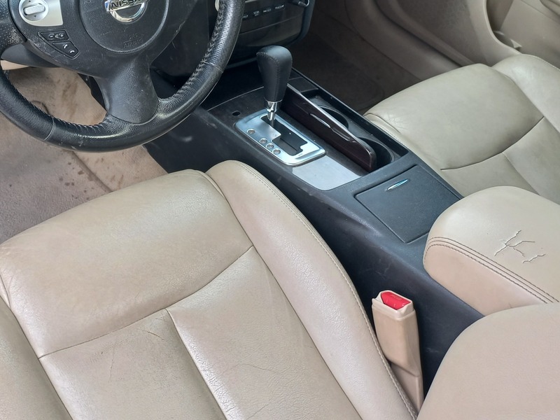 Used 2014 Nissan Maxima for sale in Dubai