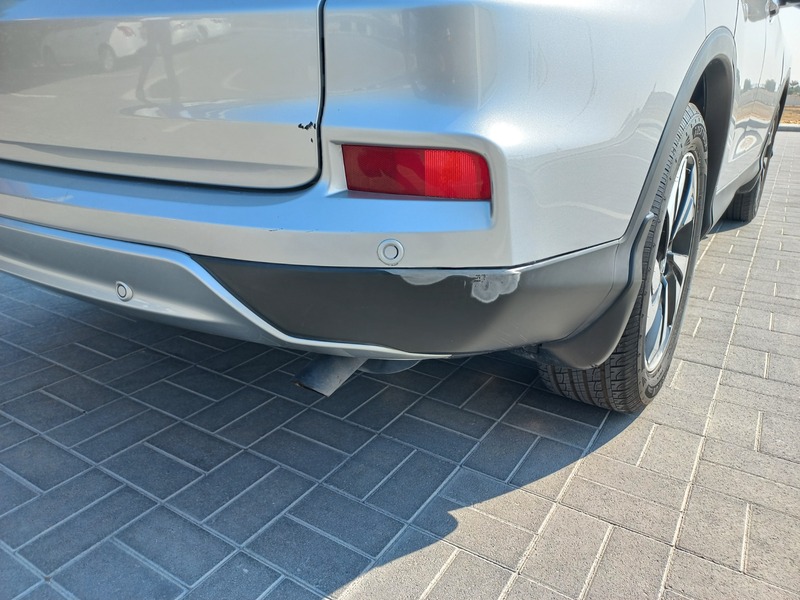 Used 2015 Honda CR-V for sale in Abu Dhabi