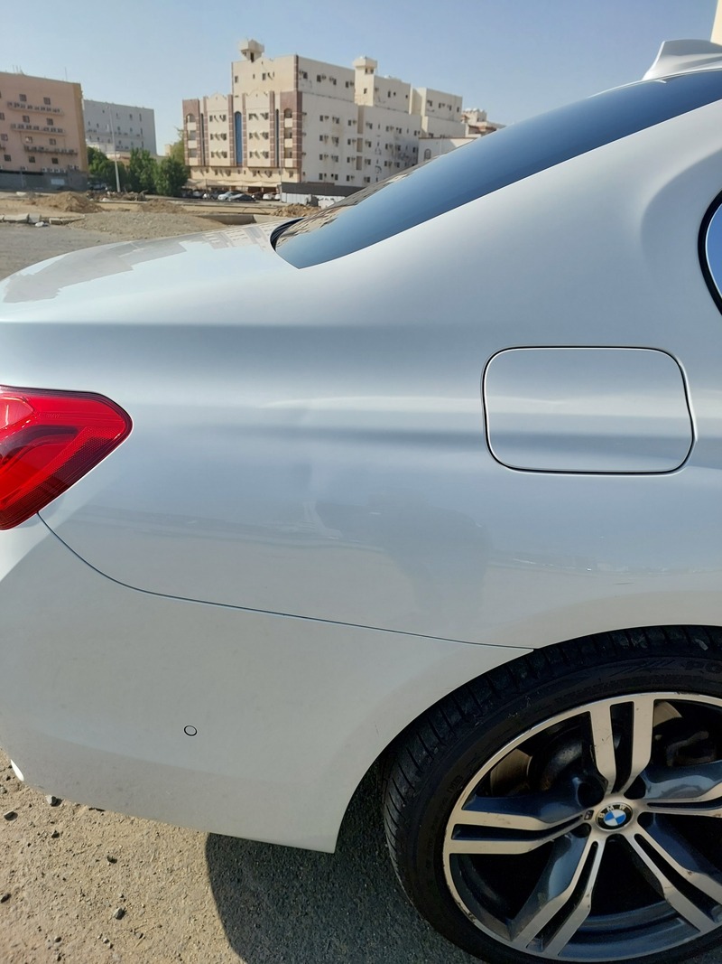 Used 2019 BMW 750 for sale in Jeddah