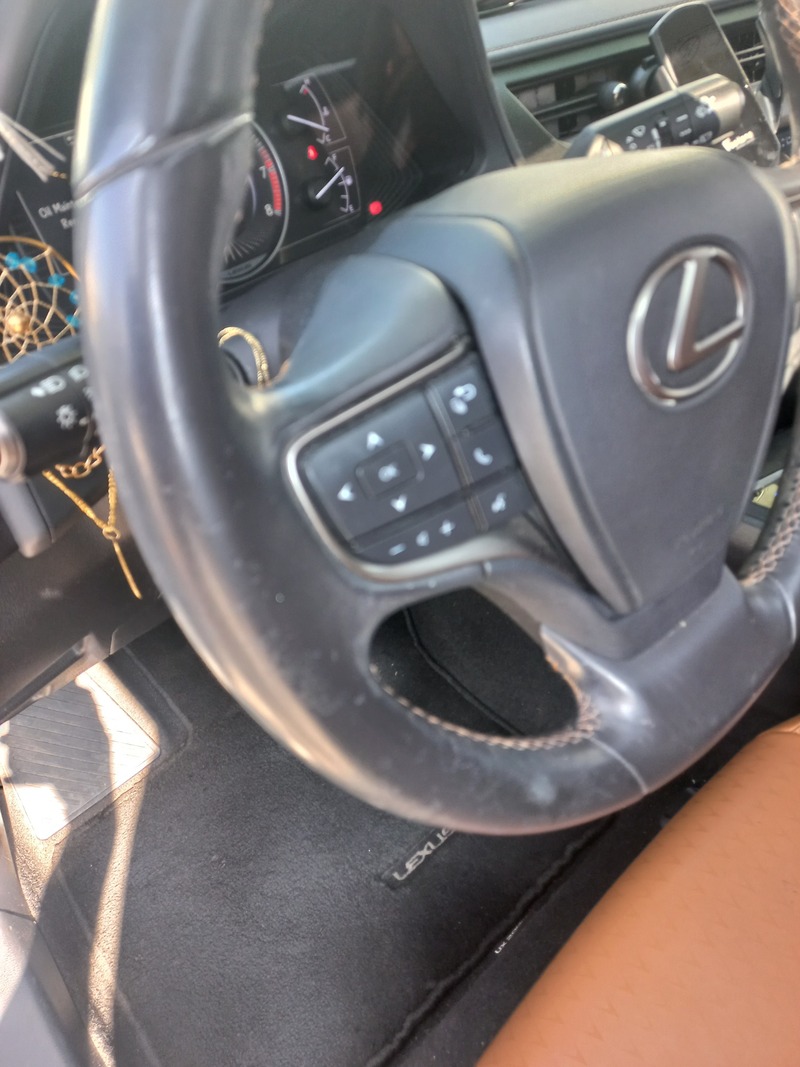 Used 2019 Lexus UX200 for sale in Dubai