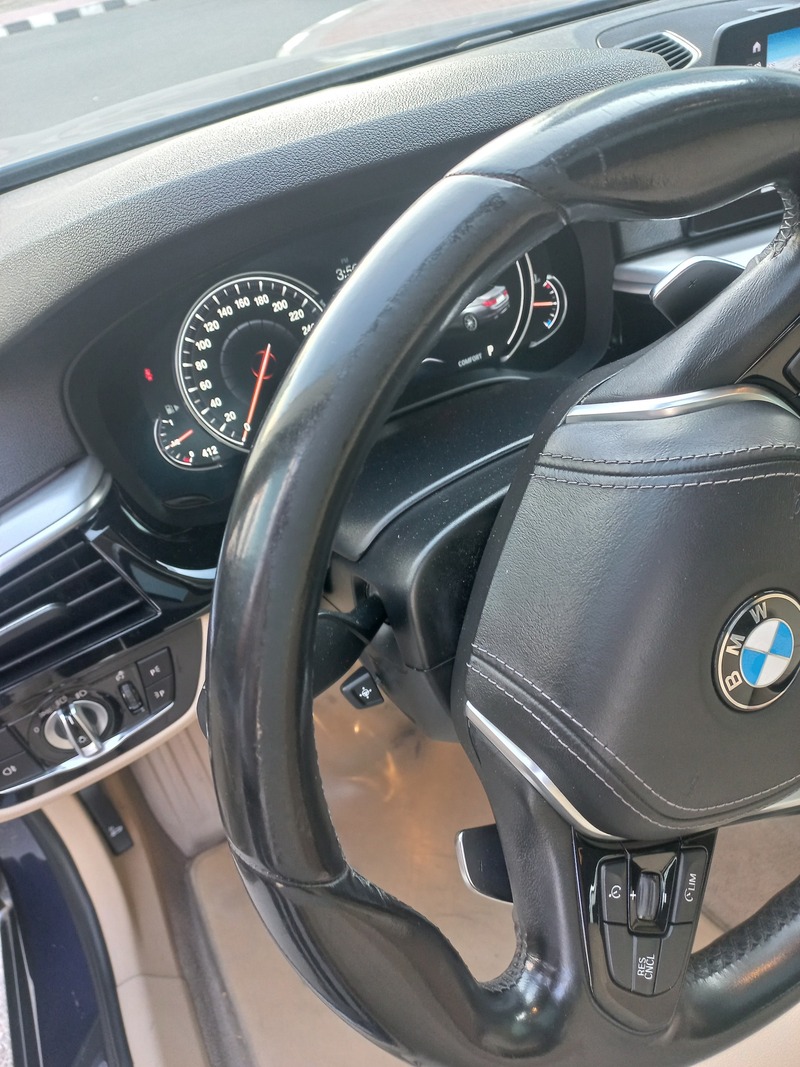 Used 2019 BMW 520 for sale in Dubai