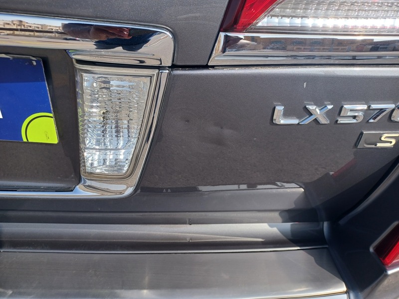 Used 2013 Lexus LX570 for sale in Dammam