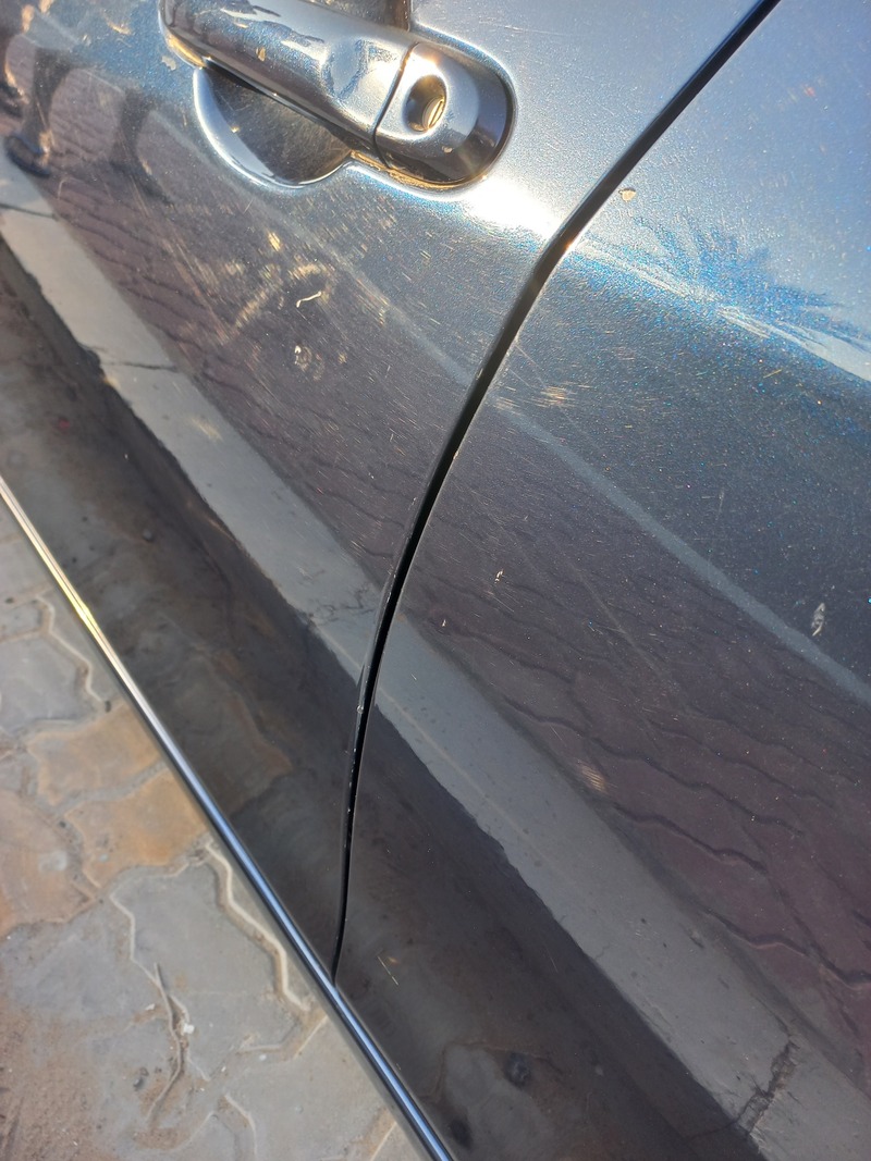 Used 2014 Nissan Tiida for sale in Abu Dhabi