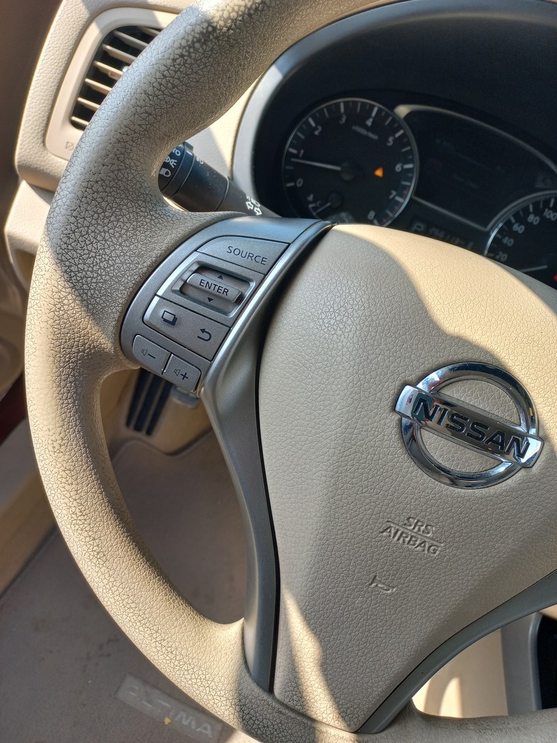 Used 2014 Nissan Altima for sale in Abu Dhabi