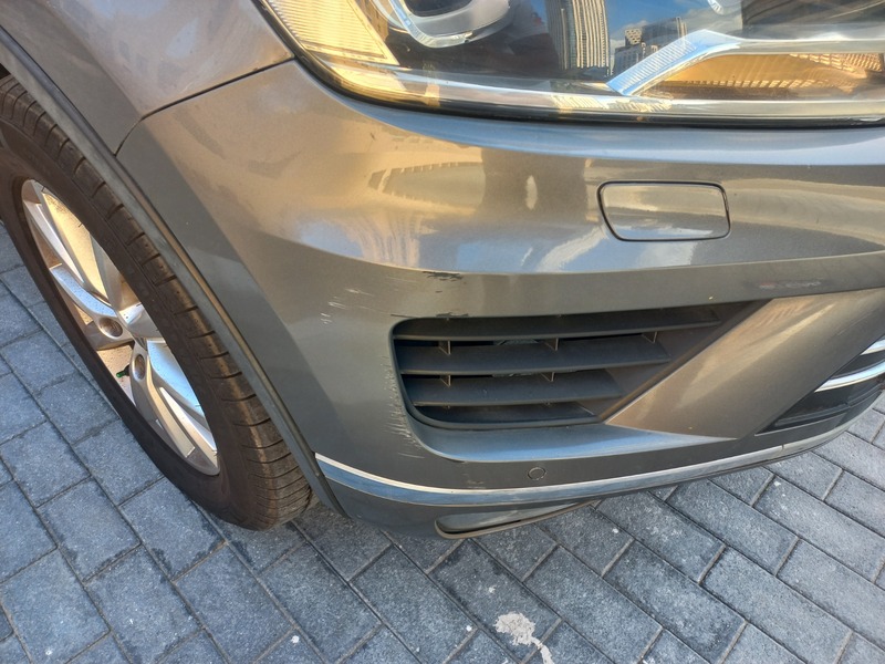Used 2016 Volkswagen Touareg for sale in Dubai