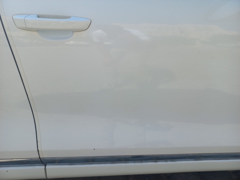مستعمله 2013 فولكس واجن طوارق للبيع فى دبي