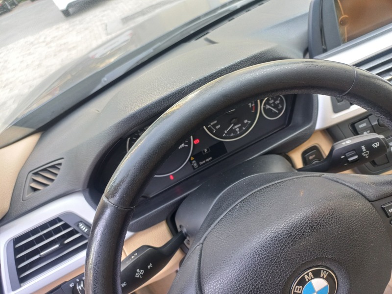 Used 2012 BMW 320 for sale in Dubai