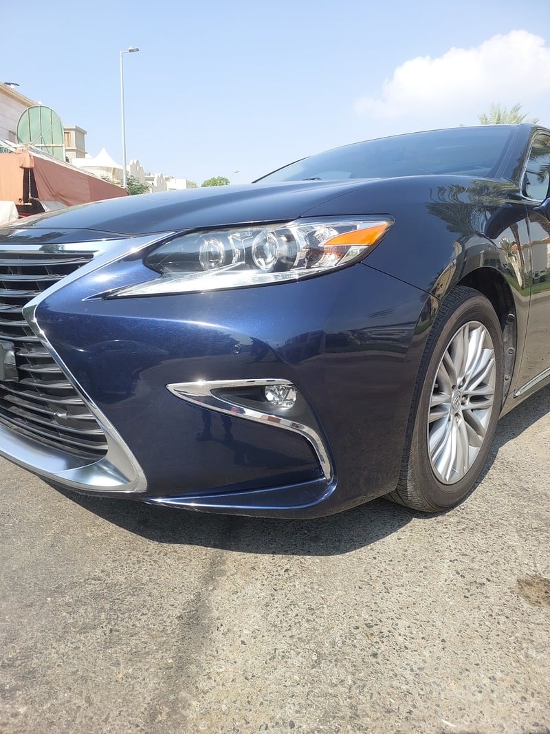 Used 2016 Lexus ES350 for sale in Jeddah