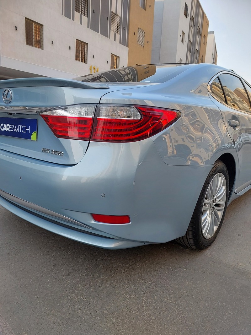 Used 2013 Lexus ES350 for sale in Jeddah