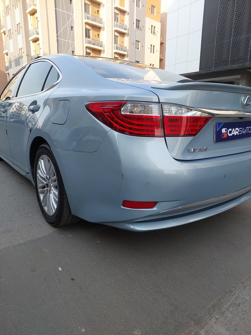 Used 2013 Lexus ES350 for sale in Jeddah