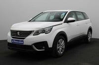 Used 2021 Peugeot 5008 for sale in Dubai