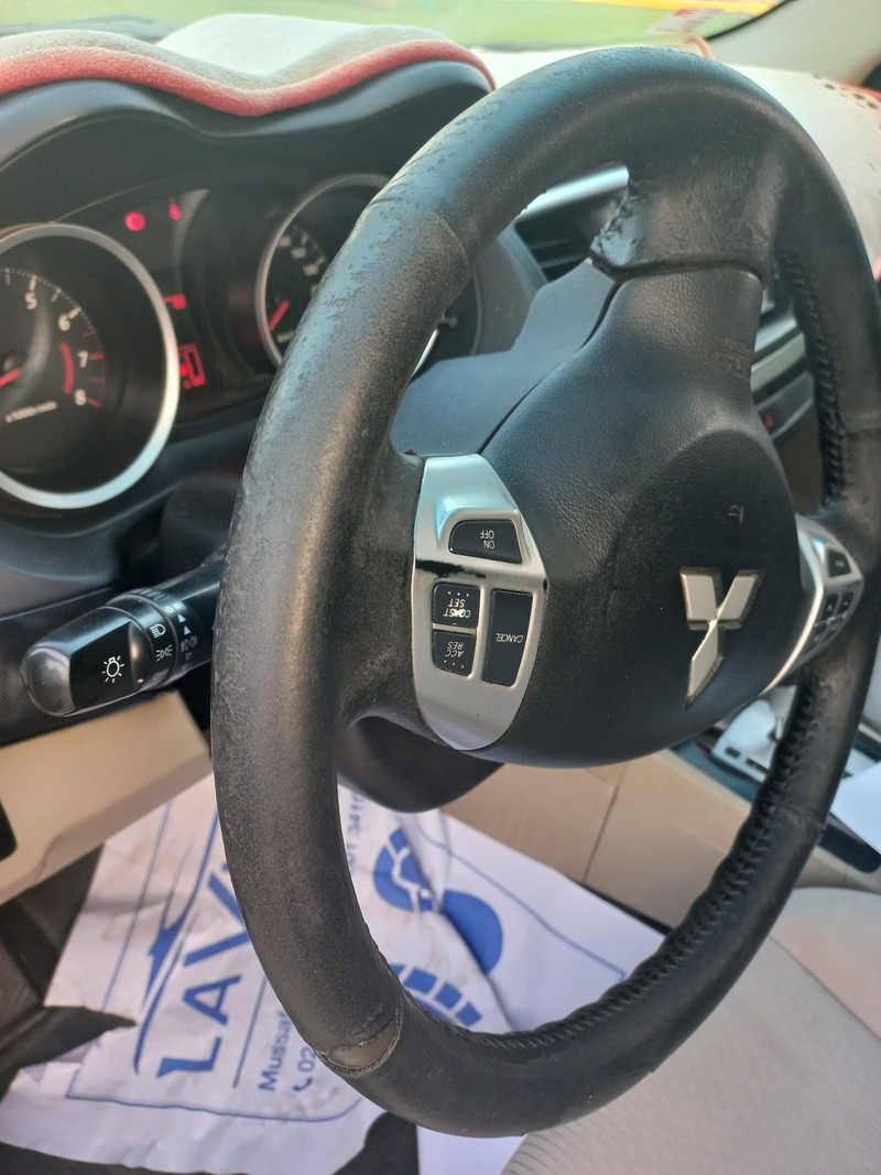 Used 2017 Mitsubishi Lancer for sale in Abu Dhabi