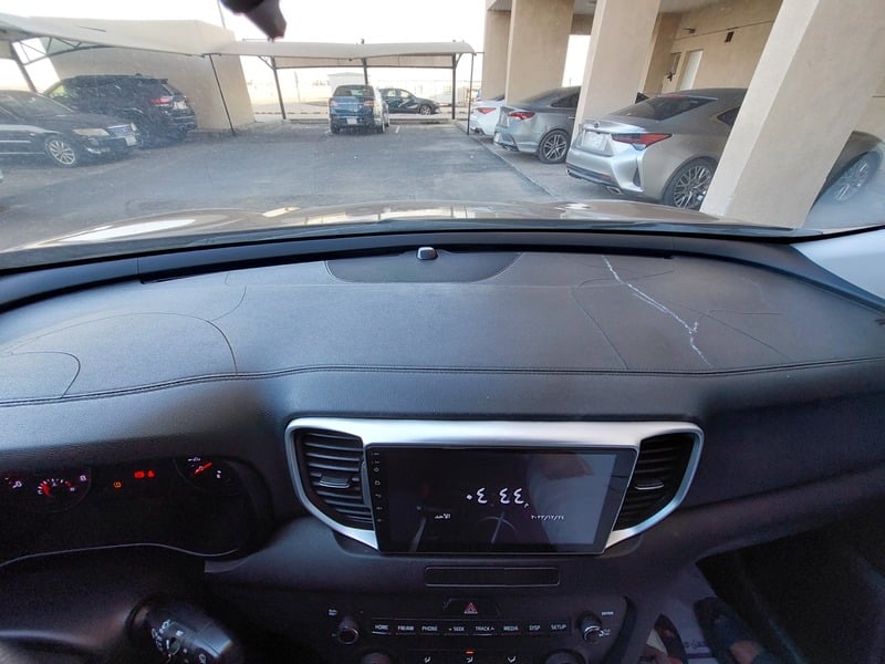 Used 2017 Kia Sportage for sale in Jeddah