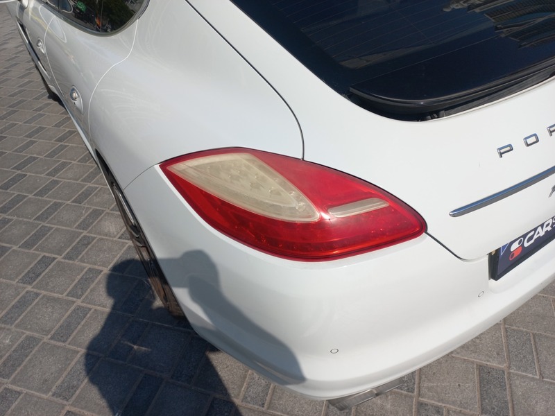 Used 2013 Porsche Panamera 4S for sale in Dubai