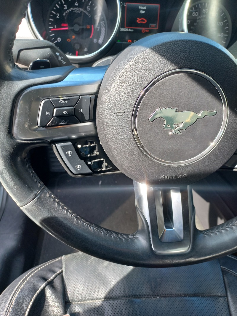 Used 2018 Ford Mustang for sale in Dubai