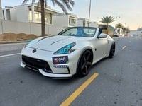 مستعمله 2011 نيسان 370Z للبيع فى دبي