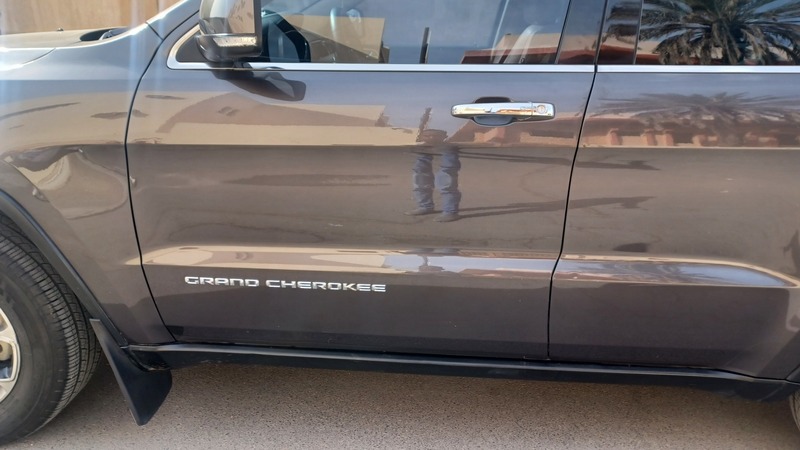 Used 2015 Jeep Grand Cherokee for sale in Riyadh