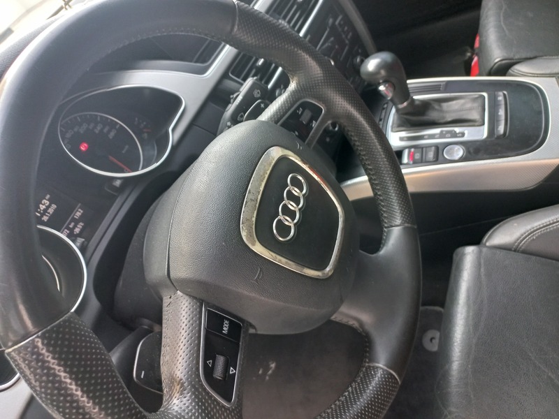 Used 2011 Audi A5 for sale in Dubai