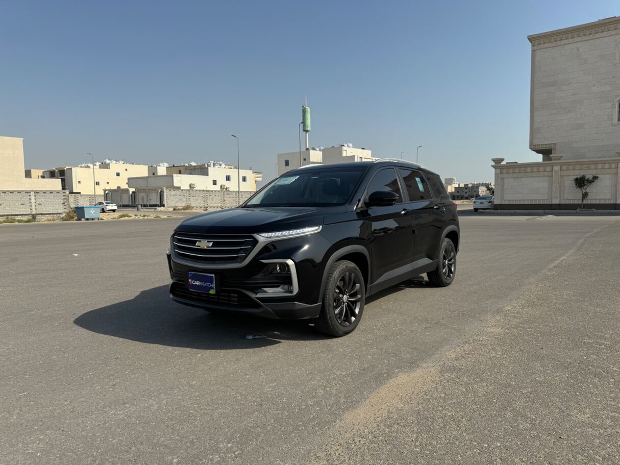 Used 2023 Chevrolet Captiva for sale in Dammam