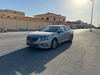 Used 2017 Hyundai Sonata for sale in Dammam