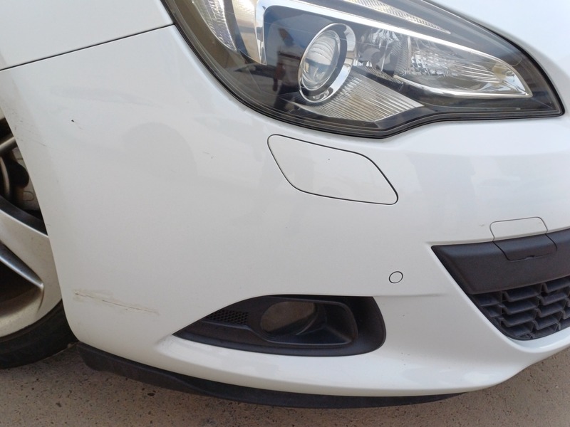 Used 2015 Opel Astra for sale in Abu Dhabi