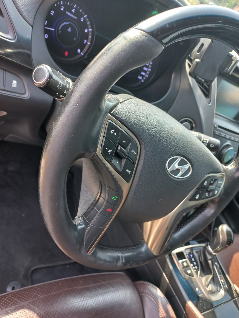 Used 2014 Hyundai Azera for sale in Dubai