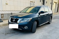 Used 2014 Nissan Pathfinder for sale in Riyadh