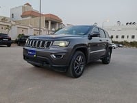 Used 2020 Jeep Grand Cherokee for sale in Riyadh