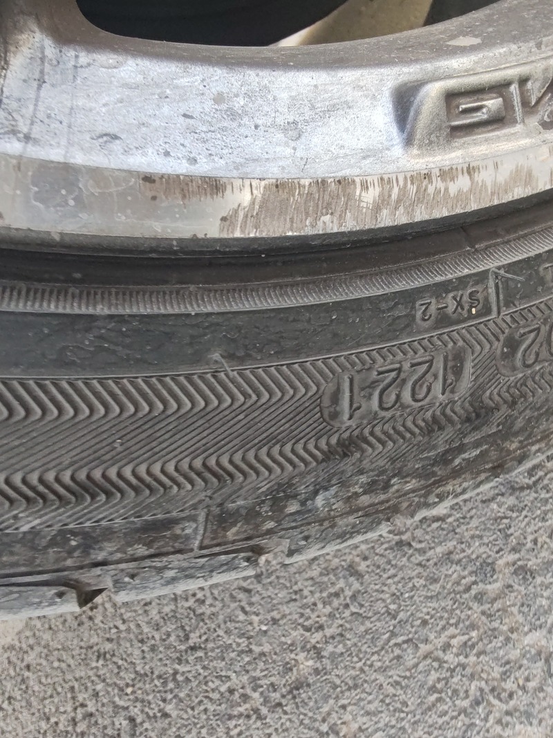 Used 2014 Mercedes E300 for sale in Riyadh