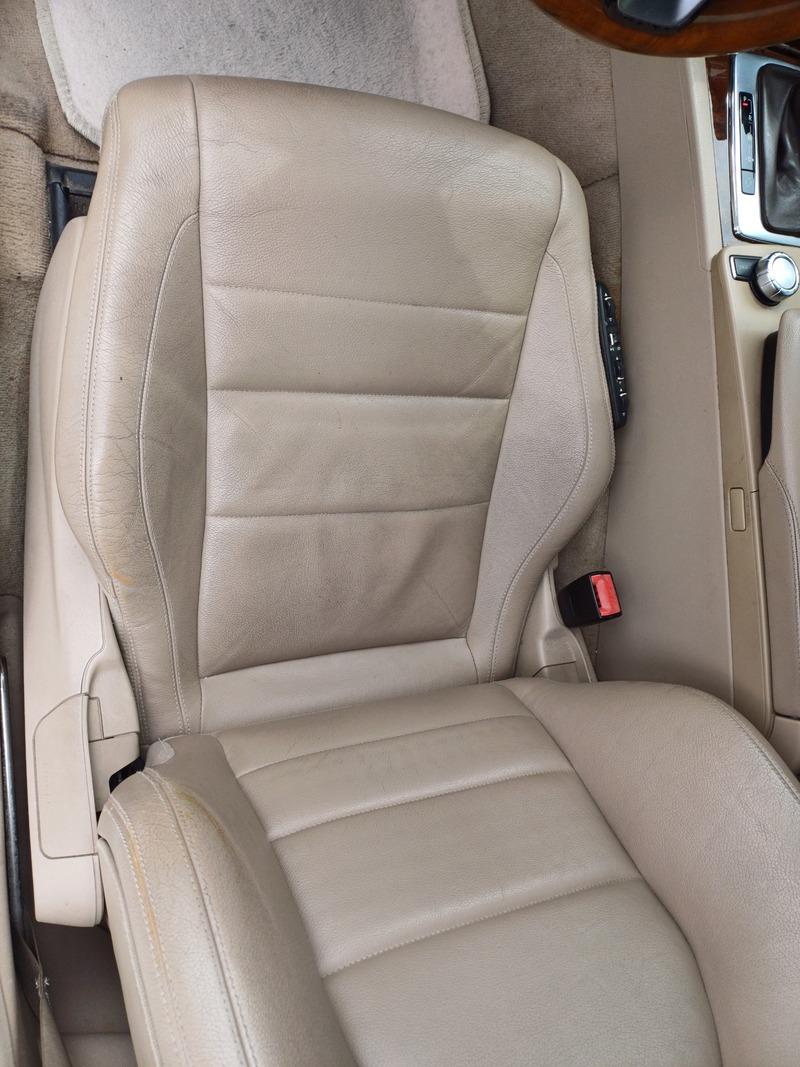 Used 2013 Mercedes E350 for sale in Abu Dhabi
