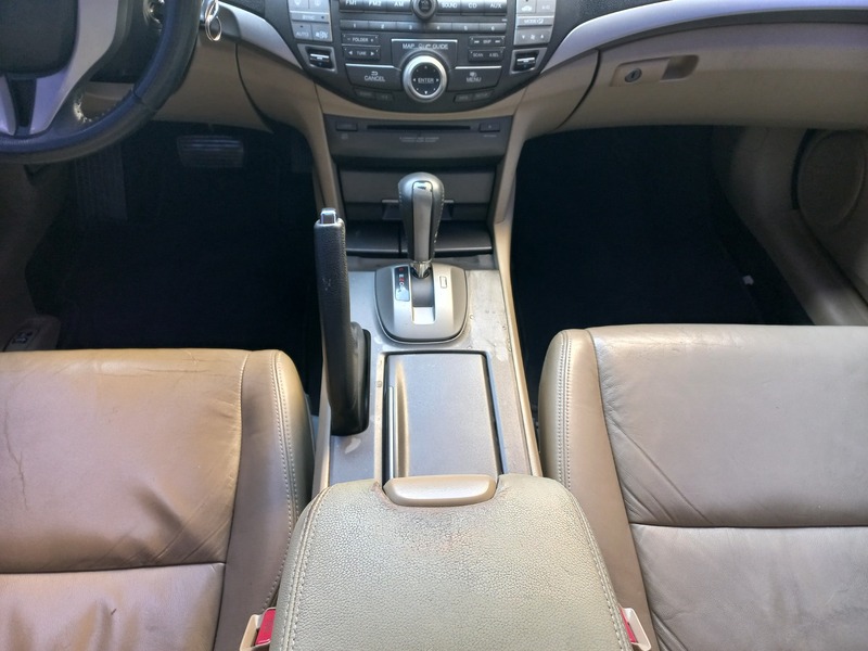 Used 2011 Honda Accord for sale in Dubai