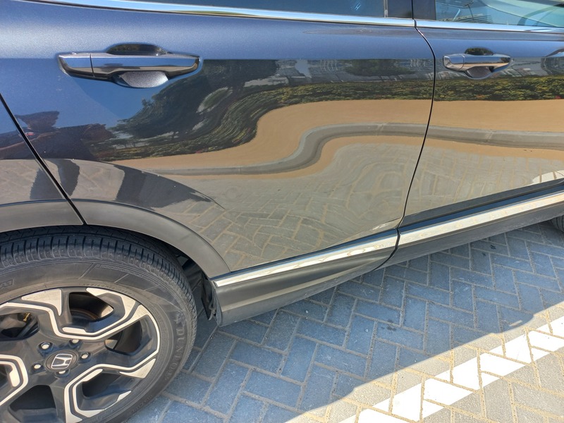Used 2017 Honda CR-V for sale in Dubai
