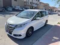 Used 2018 Honda Odyssey for sale in Dammam