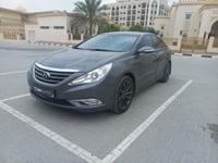 Used 2013 Hyundai Sonata for sale in Dubai