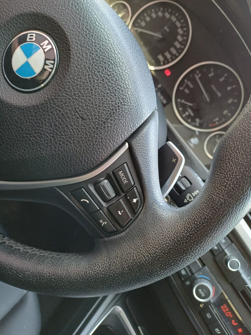 Used 2012 BMW 320 for sale in Abu Dhabi
