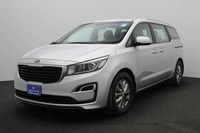 Used 2021 Kia Grand Carnival for sale in Dubai