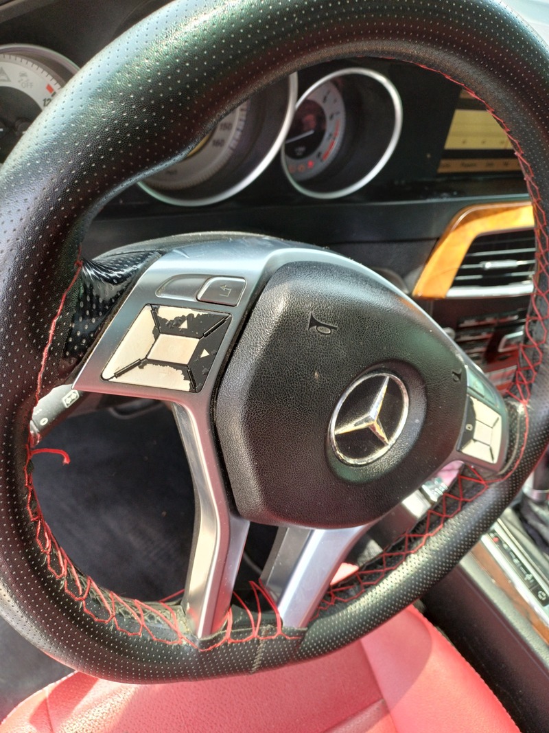 Used 2012 Mercedes C300 for sale in Abu Dhabi